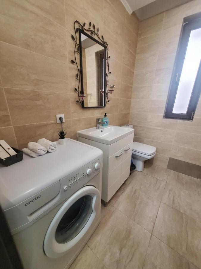 Morii Lake Special Apartment بوخارست المظهر الخارجي الصورة